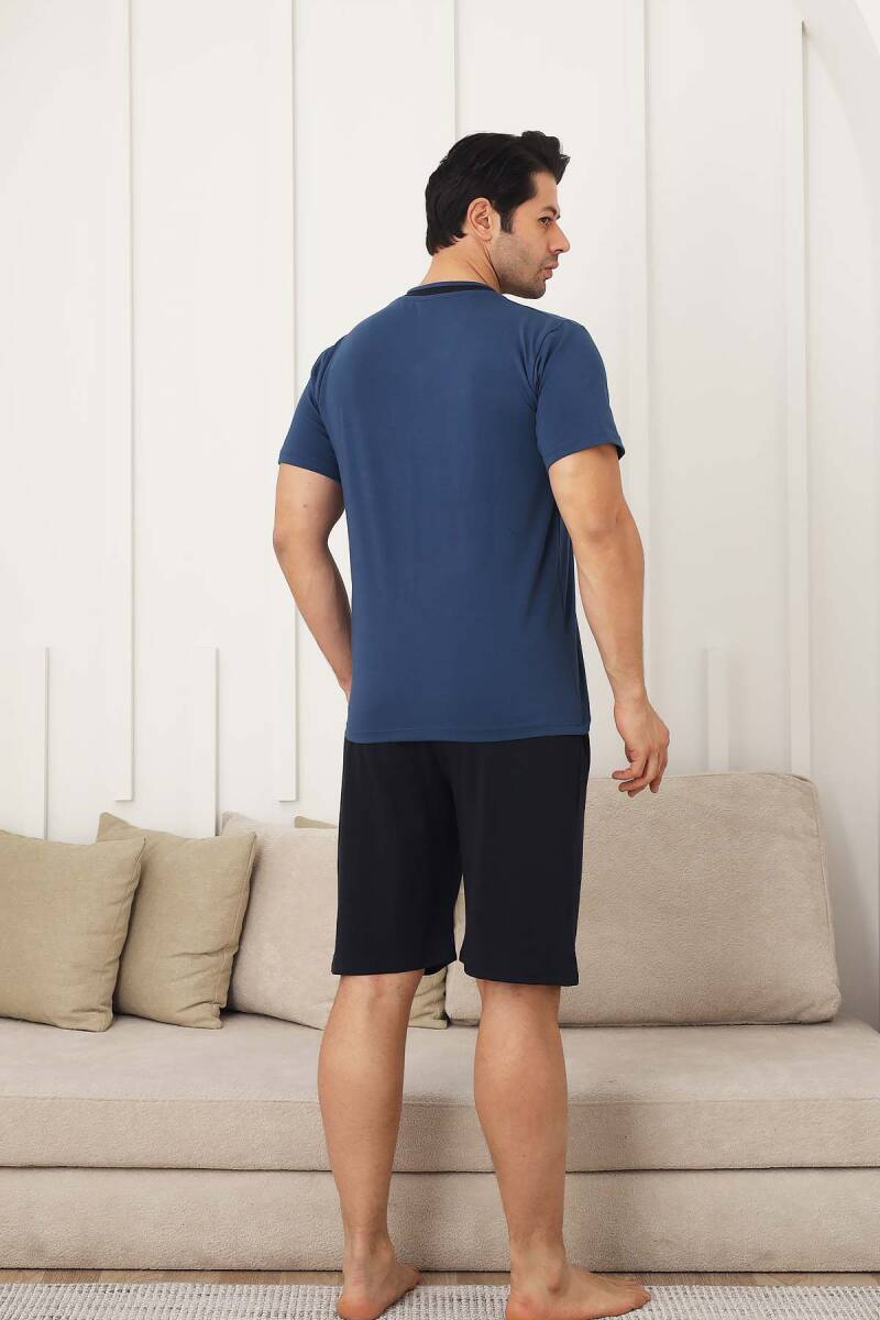 Erkek%20Pijama%20Takımı%20-%20İndigo%20Arma%20Nakışlı%20Likralı%20V%20Yaka%20Şort%20Takım%201212ŞT