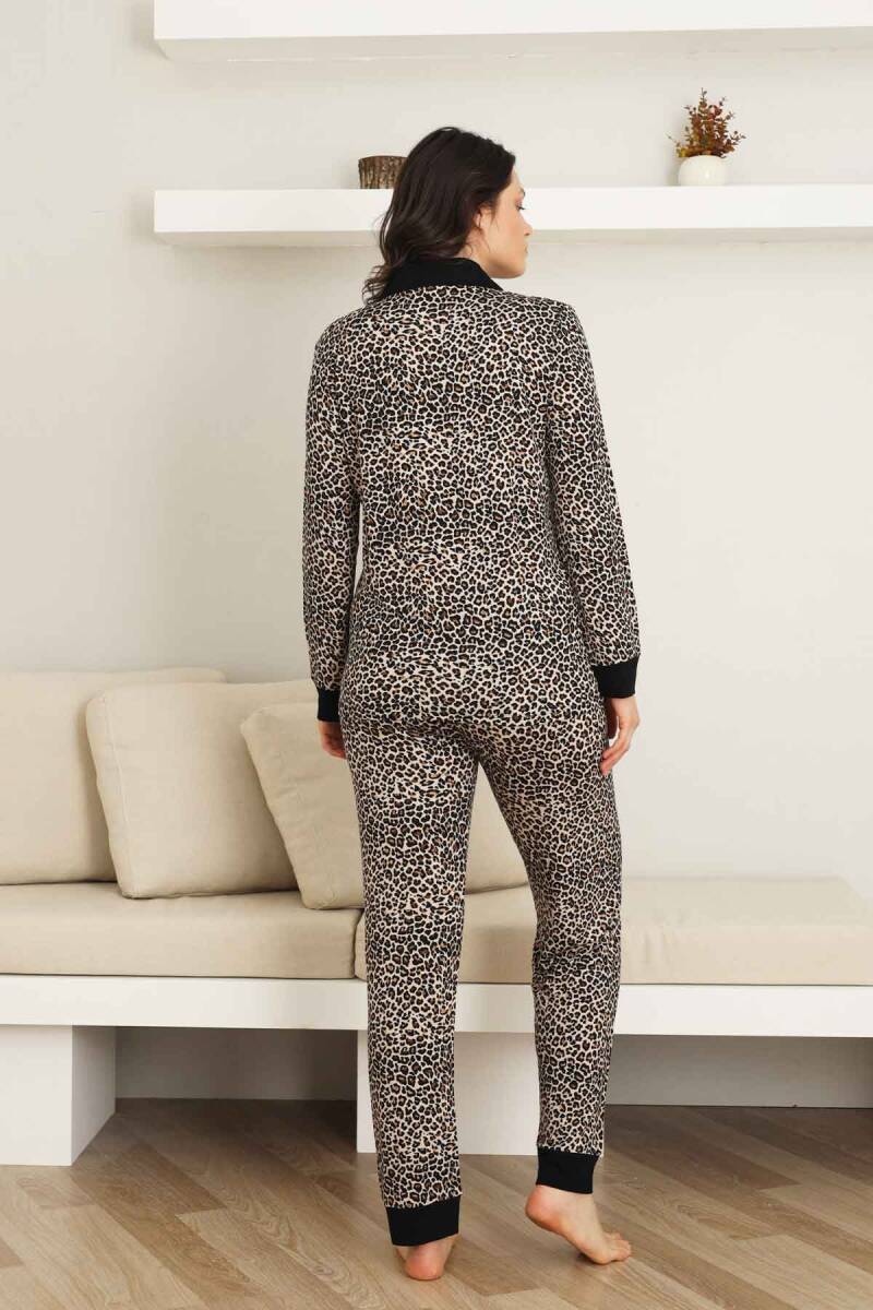 Leopar desenli Kadın Pijama Takımı - Bambu Likralı Kumaş  Önden düğmeli Uzun Kol 2719UY