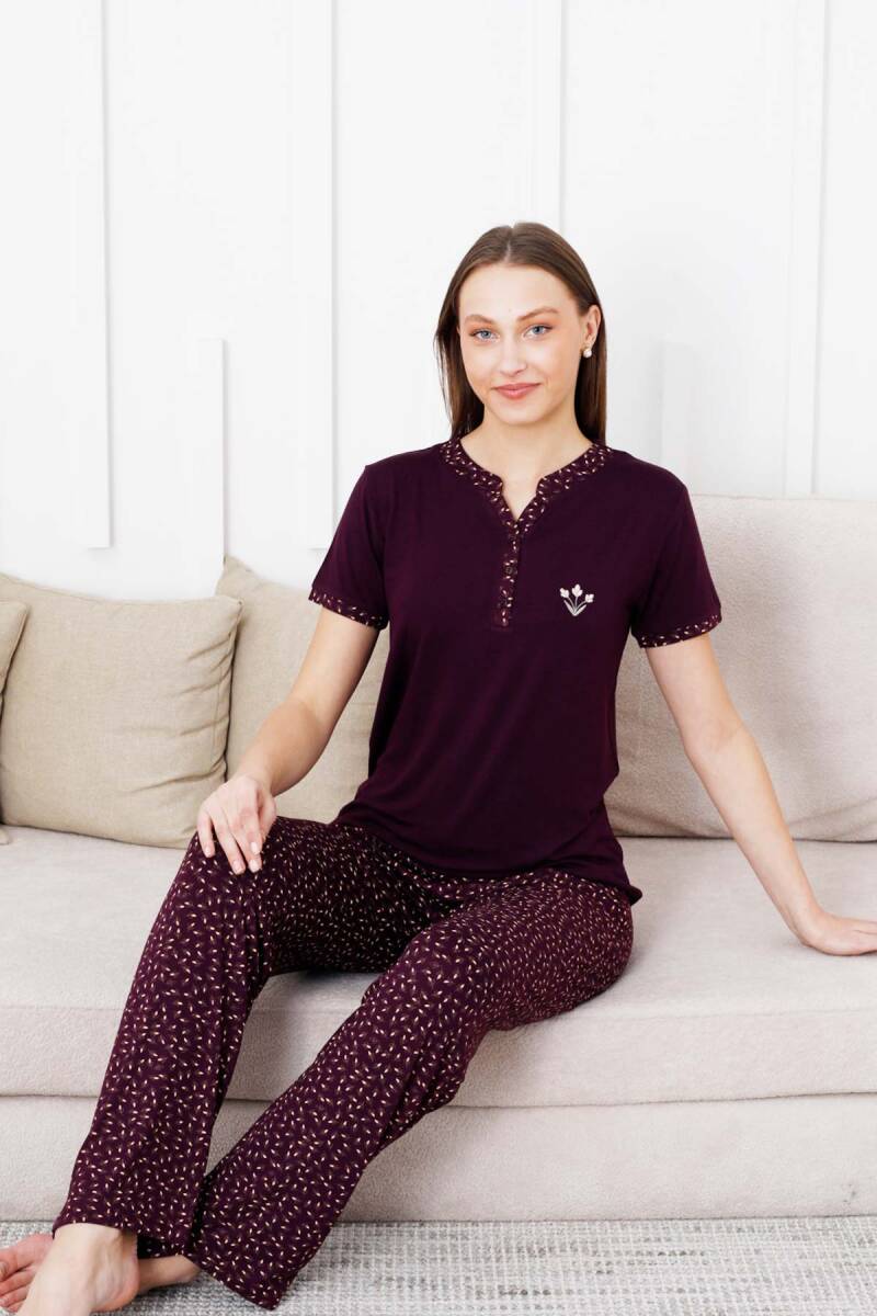 Nakışlı%20Kadın%20Pijama%20Takımı%20-%203%20Düğmeli%20Kısa%20Kol%20Likralı%20Bambu%20Viskon%20%202838KY