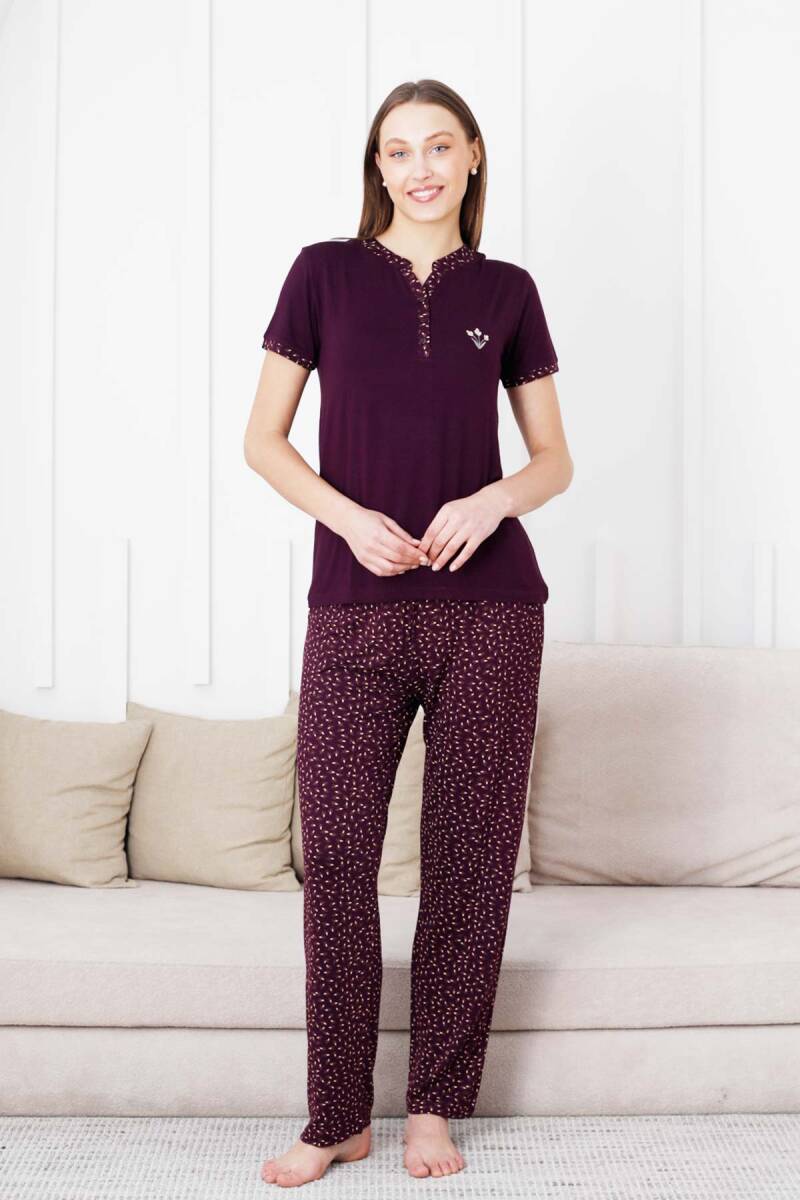 Nakışlı%20Kadın%20Pijama%20Takımı%20-%203%20Düğmeli%20Kısa%20Kol%20Likralı%20Bambu%20Viskon%20%202838KY