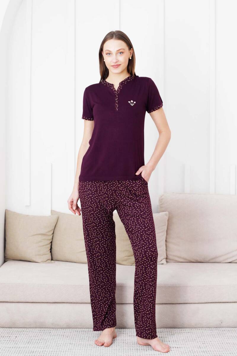 Nakışlı%20Kadın%20Pijama%20Takımı%20-%203%20Düğmeli%20Kısa%20Kol%20Likralı%20Bambu%20Viskon%20%202838KY