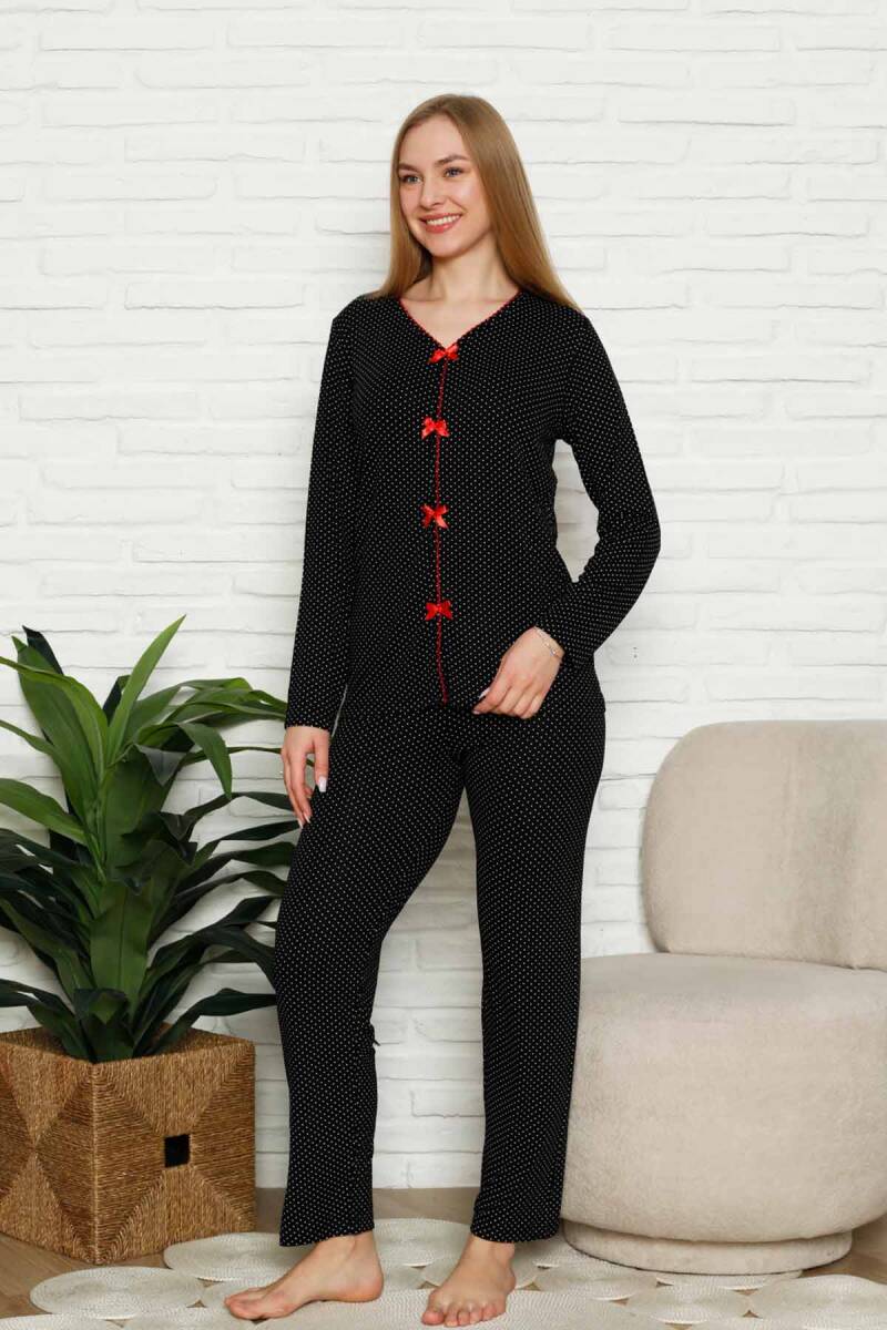 Fiyonklu%20Kadın%20Pijama%20Takımı%20-%20Siyah%20Puantiyeli%20Uzun%20Kol%20Likralı%202828UY