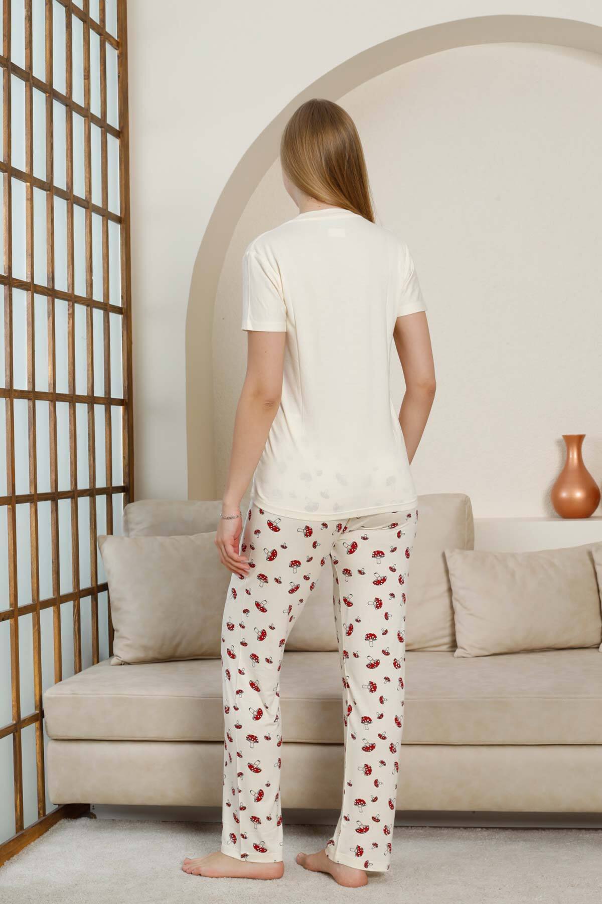 Mantar Desenli Kadın Pijama Takımı - Ekru V Yaka Likralı Viskon Kısa Kollu 2847KY
