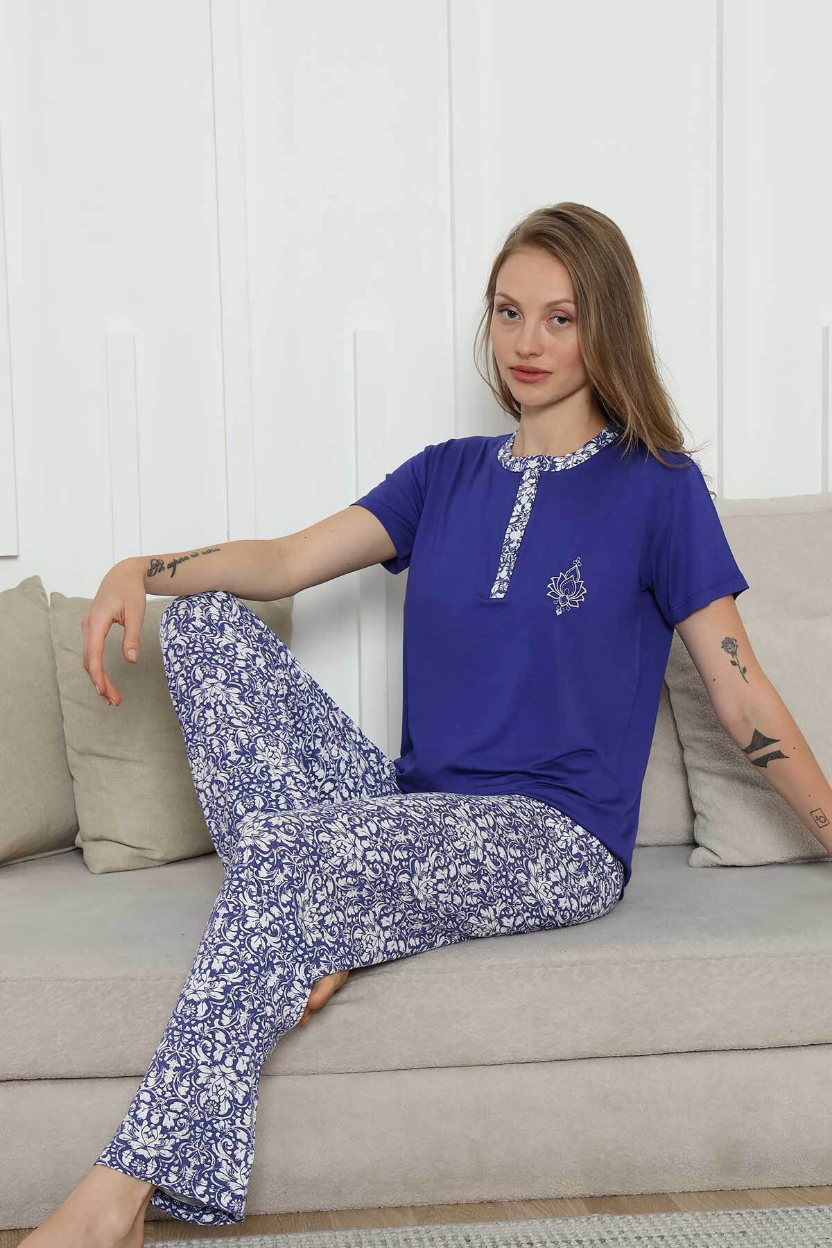 Nakışlı Kadın Pijama Takımı -Saks Mavi Etnik Desenli Kısa Kol Likralı Rink Viskon 2865KY