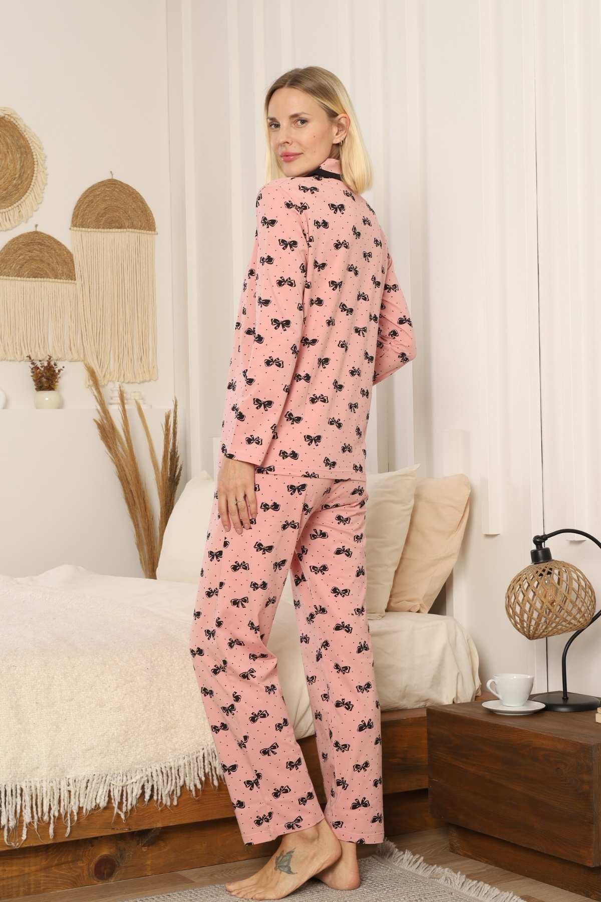 Önden Düğmeli Kadın Pijama Takımı - Fiyonk desenli Uzun Kol Likralı Penye 2897UKL