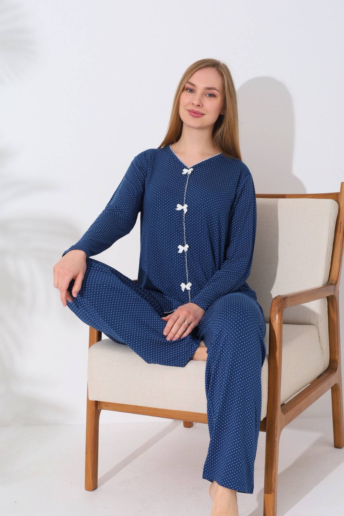 Kadın Pijama Takımı - İndigo Puantiyeli Önden Düğmeli Uzun Kollu Likralı 2828UY
