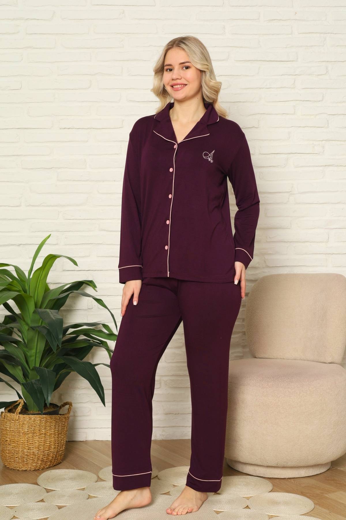 Kadın Pijama Takımı - Mor Önden Düğmeli Uzun Kollu Likralı Viskon 2782UY