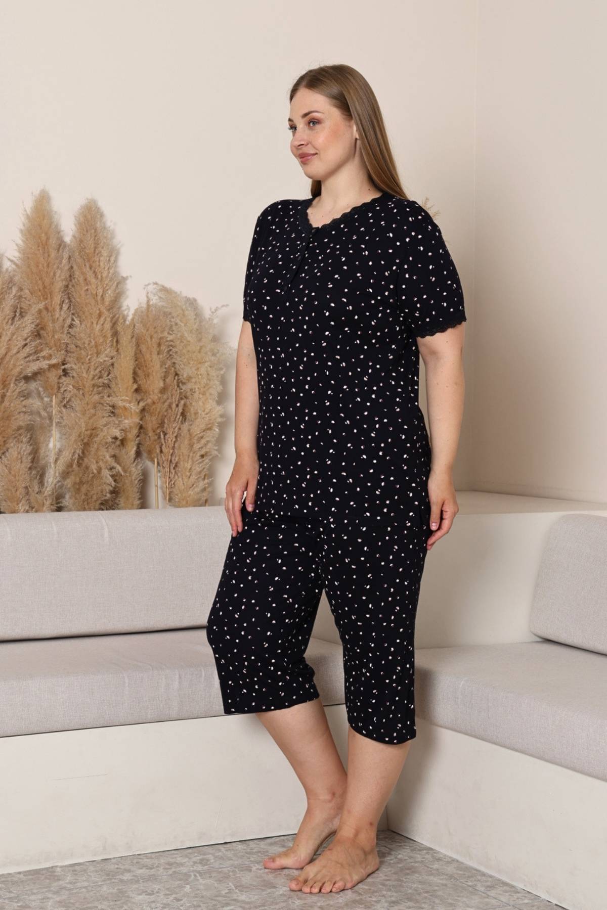 Büyük Beden Kadın Pijama Takımı - Lacivert Çiçek Desenli Likralı Viskon 2915BB