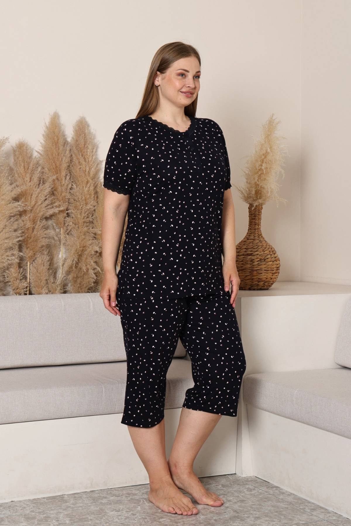 Büyük Beden Kadın Pijama Takımı - Lacivert Çiçek Desenli Likralı Viskon 2915BB