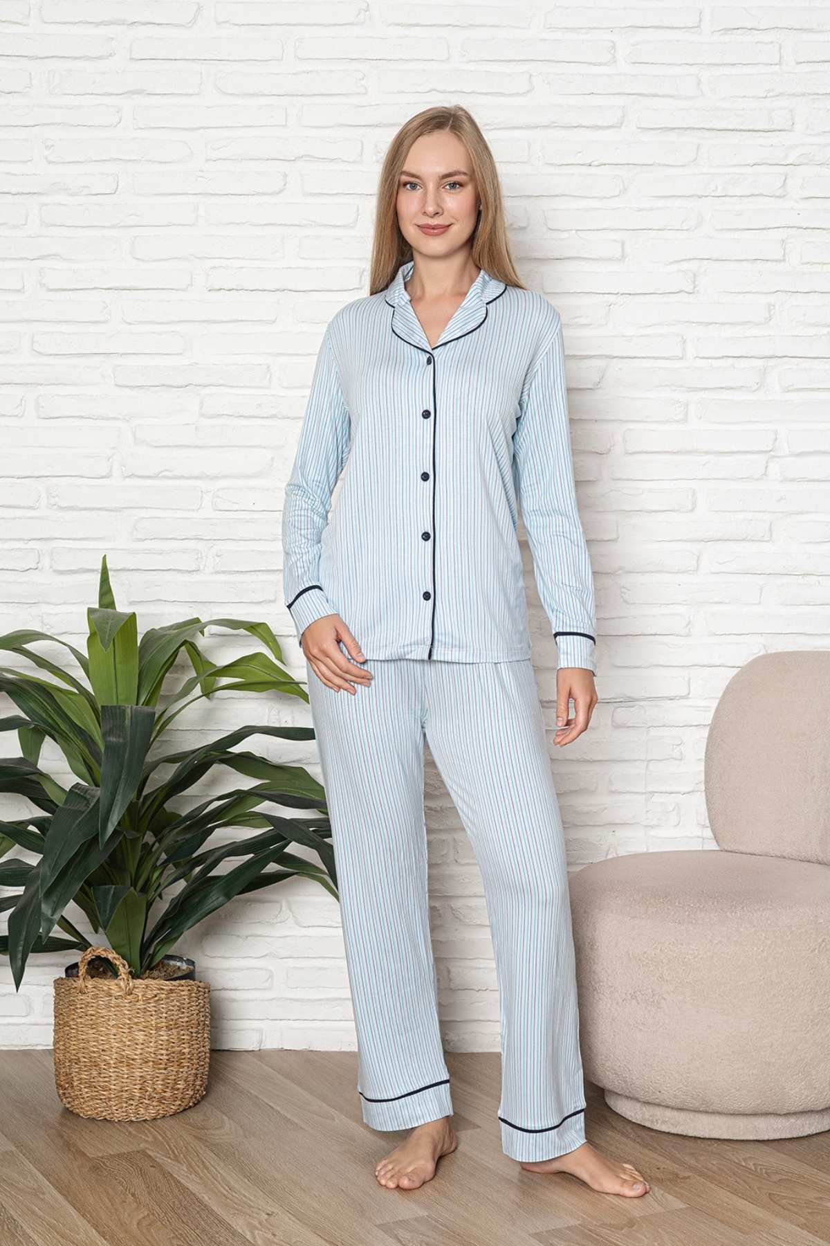 Önden Düğmeli Kadın Pijama Takımı - Mavi Çizgili Desenli Uzun Kol Likralı Rink Viskon 2507UY