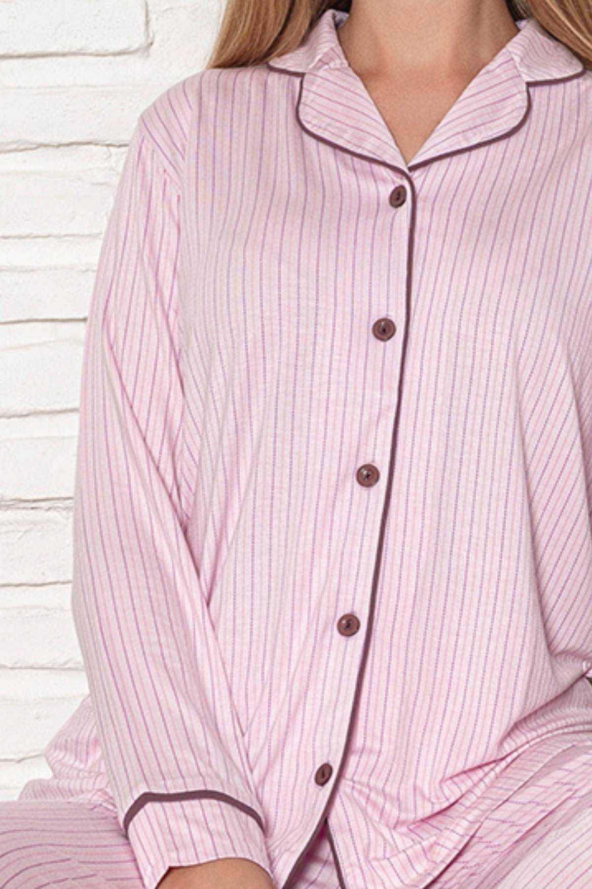 Önden Düğmeli Kadın Pijama Takımı - Pembe Çizgili Desenli Uzun Kol Likralı Rink Viskon 2507UY