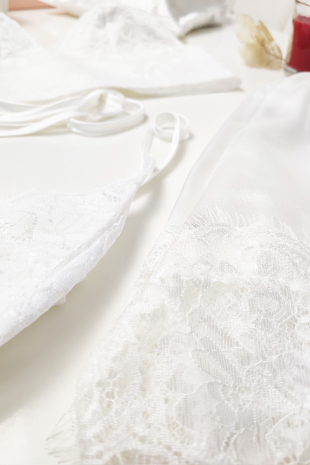 White Silk Satin 8 Pieces Bridal Set 8000MS - 3